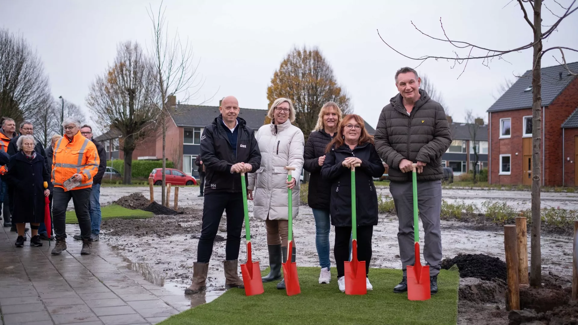 Boomplanten in Leens