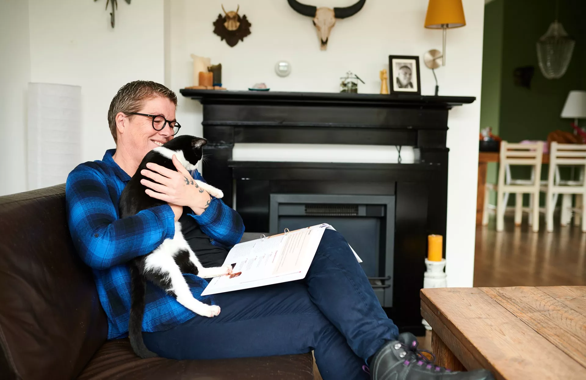 Blije huurder met kat